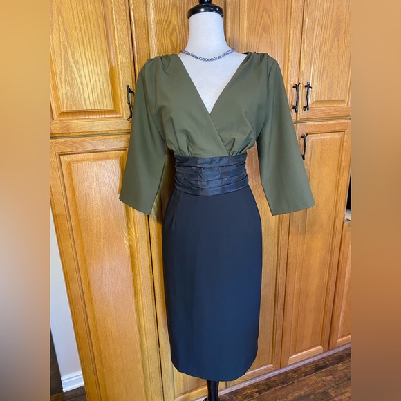 GLAMOUR BUNNY SOPHIA PINUP WIGGLE PENCIL OLIVE FITTED DRESS RARE TOP VINTAGE - Picture 3 of 11